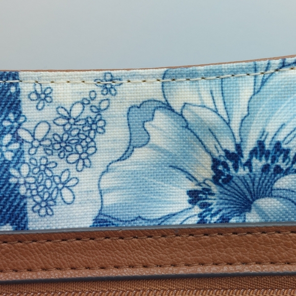 LILY BLOOM Denim Petal Patch Crossbody Reese Coho Bag Purse Floral 13x9x5” - Picture 8 of 11